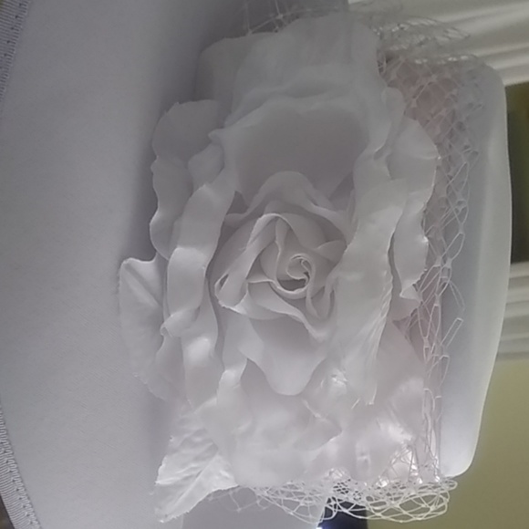 Hat - Picture 2 of 6